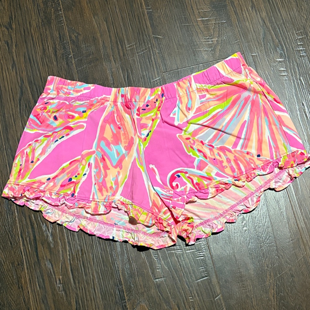 Lilly Pulitzer Pink Shorts small with ruffle hem